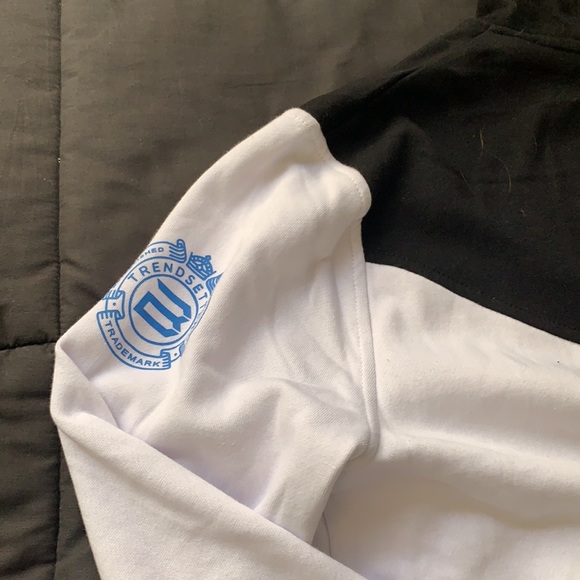 Unisex Buffalo sweater, black/white/blue. NWT - Picture 3 of 4